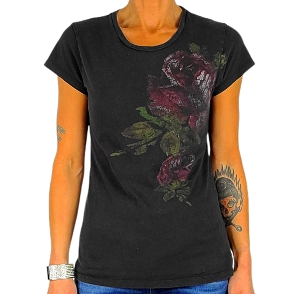 Roxy Graphic Roses Tee Size Large Juniors Black - Picture 1 of 3